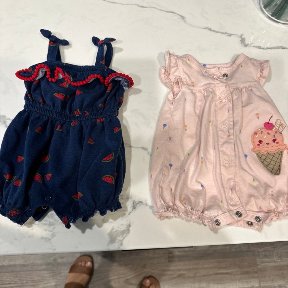 Newborn baby girl outfits